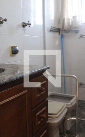 Casa para alugar com 140m², 3 quartos e 3 vagasBanheiro da Suíte