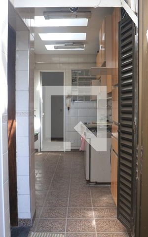 Casa para alugar com 140m², 3 quartos e 3 vagasCorredor Externo