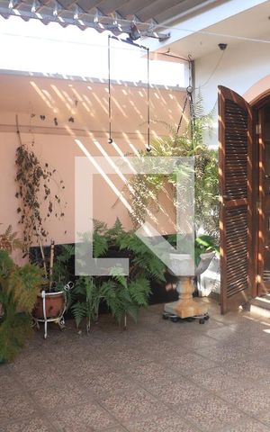 Casa para alugar com 140m², 3 quartos e 3 vagasÁrea externa