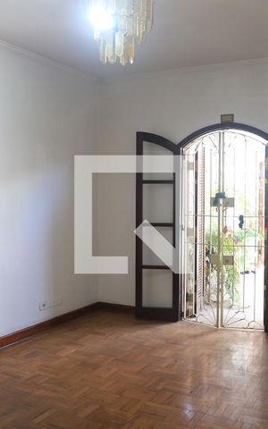 Casa para alugar com 140m², 3 quartos e 3 vagasQuarto 2