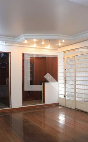 Casa para alugar com 140m², 3 quartos e 3 vagasSala 2