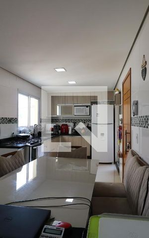 Apartamento à venda com 140m², 3 quartos e 2 vagasCozinha
