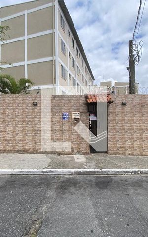 Apartamento à venda com 45m², 2 quartos e 1 vaga Apartamento à venda com 45m², 2 quartos e 1 vagaFachada