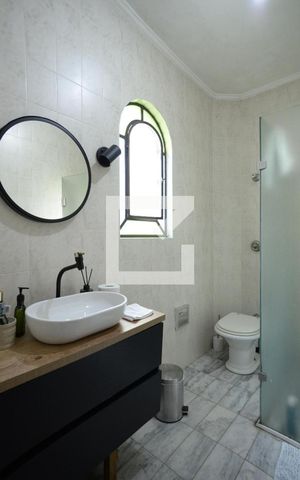 Casa à venda com 130m², 2 quartos e 3 vagasBanheiro