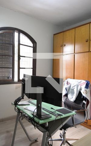 Casa à venda com 130m², 2 quartos e 3 vagasQuarto 2