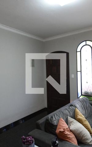 Casa à venda com 130m², 2 quartos e 3 vagasSala