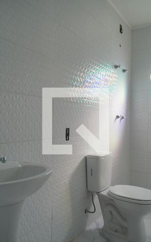Casa à venda com 82m², 2 quartos e 1 vaga Casa à venda com 82m², 2 quartos e 1 vagaBanheiro