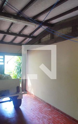 Casa à venda com 82m², 2 quartos e 1 vaga Casa à venda com 82m², 2 quartos e 1 vagaGaragem