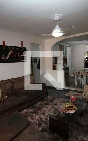 Apartamento à venda com 105m², 4 quartos e sem vagaSala de TV