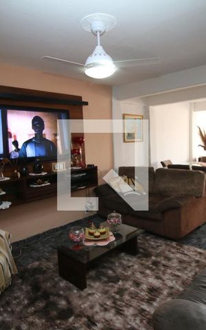 Apartamento à venda com 105m², 4 quartos e sem vagaSala de TV