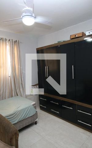 Apartamento à venda com 105m², 4 quartos e sem vagaQuarto 2