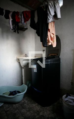 Casa à venda com 360m², 5 quartos e 1 vagaBanheiro 2 casa 2