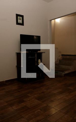 Casa à venda com 360m², 5 quartos e 1 vagaSala
