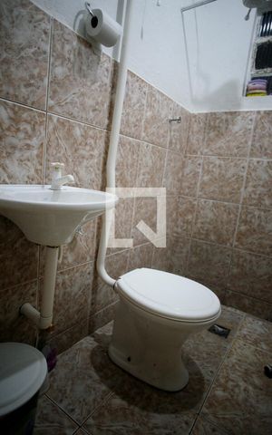 Casa à venda com 360m², 5 quartos e 1 vagaBanheiro 4 casa 4