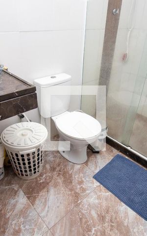 Casa de condomínio à venda com 198m², 4 quartos e 2 vagas Casa de condomínio à venda com 198m², 4 quartos e 2 vagasSuíte 1