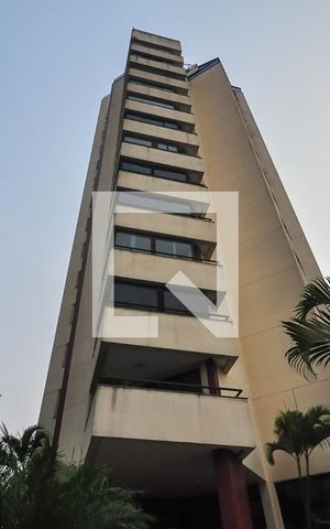 Apartamento à venda com 130m², 3 quartos e 2 vagas Apartamento à venda com 130m², 3 quartos e 2 vagasFachada