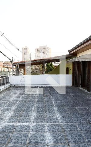 Casa à venda com 220m², 3 quartos e 4 vagas Casa à venda com 220m², 3 quartos e 4 vagasvaranda da suíte 1