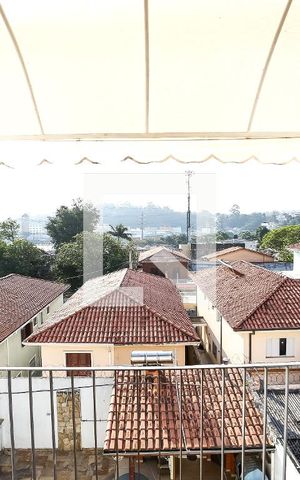 Casa à venda com 220m², 3 quartos e 4 vagas Casa à venda com 220m², 3 quartos e 4 vagassuíte 3 vista