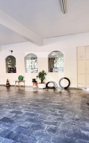 Casa à venda com 220m², 3 quartos e 4 vagas Casa à venda com 220m², 3 quartos e 4 vagasGaragem