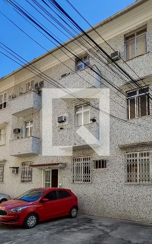 Casa à venda com 63m², 2 quartos e sem vaga Casa à venda com 63m², 2 quartos e sem vagaFachada