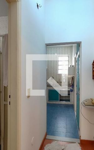 Casa à venda com 63m², 2 quartos e sem vaga Casa à venda com 63m², 2 quartos e sem vagaBanheiro