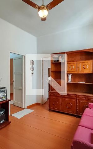Casa à venda com 63m², 2 quartos e sem vaga Casa à venda com 63m², 2 quartos e sem vagaSala