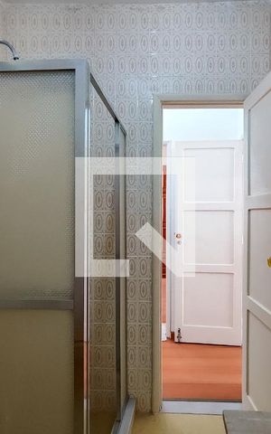 Casa à venda com 63m², 2 quartos e sem vaga Casa à venda com 63m², 2 quartos e sem vagaBanheiro