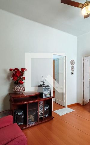 Casa à venda com 63m², 2 quartos e sem vaga Casa à venda com 63m², 2 quartos e sem vagaSala