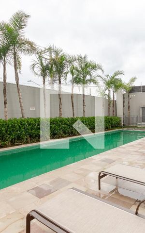 Apartamento para alugar com 33m², 2 quartos e sem vaga Apartamento para alugar com 33m², 2 quartos e sem vagaPiscina