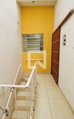Casa para alugar com 100m², 2 quartos e sem vagaÁrea de Serviço