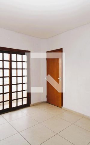 Casa para alugar com 100m², 2 quartos e sem vagaSuíte