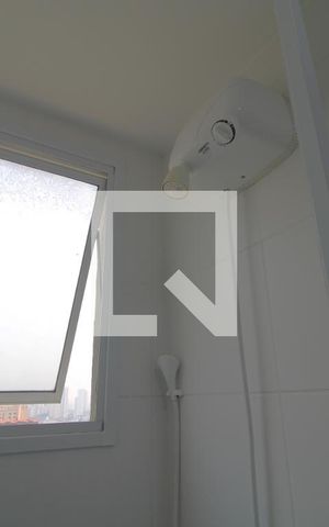 Apartamento à venda com 41m², 2 quartos e sem vagaChuveiro
