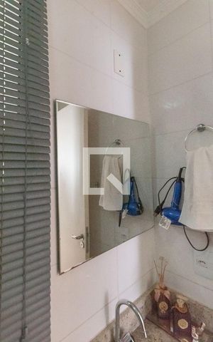 Apartamento à venda com 62m², 2 quartos e 1 vaga Apartamento à venda com 62m², 2 quartos e 1 vagaBanheiro