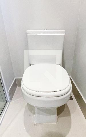 Studio para alugar com 24m², 1 quarto e 1 vaga Studio para alugar com 24m², 1 quarto e 1 vagaBanheiro