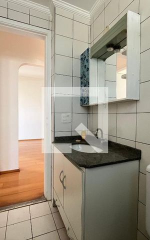 Apartamento à venda com 60m², 2 quartos e 1 vaga Apartamento à venda com 60m², 2 quartos e 1 vagaBanheiro