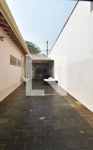 Casa à venda com 273m², 4 quartos e 2 vagasQuarto - Edícula Vista