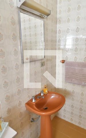 Casa à venda com 273m², 4 quartos e 2 vagasBanheiro