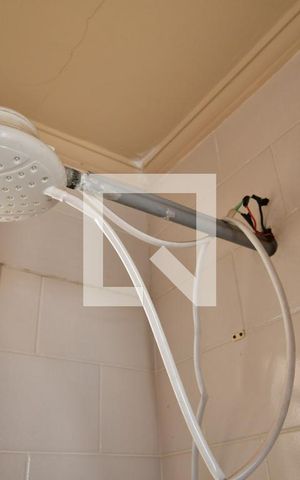 Casa à venda com 273m², 4 quartos e 2 vagasBanheiro - Edícula Detalhe