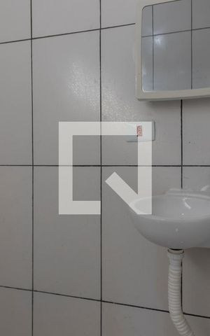 Studio para alugar com 20m², 1 quarto e sem vaga Studio para alugar com 20m², 1 quarto e sem vagaBanheiro