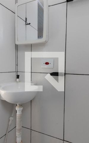 Studio para alugar com 20m², 1 quarto e sem vaga Studio para alugar com 20m², 1 quarto e sem vagaBanheiro