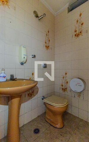 Casa à venda com 210m², 5 quartos e 3 vagasLavabo 1