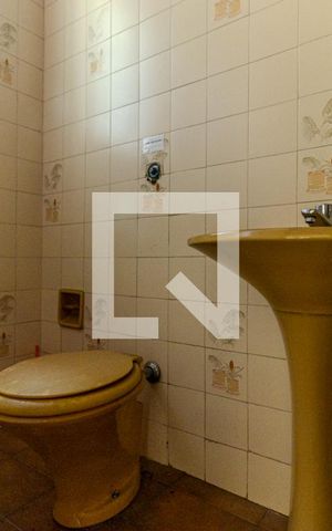 Casa à venda com 210m², 5 quartos e 3 vagasLavabo 2