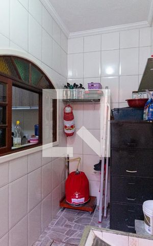 Casa à venda com 169m², 3 quartos e 2 vagasÁrea de serviço 2