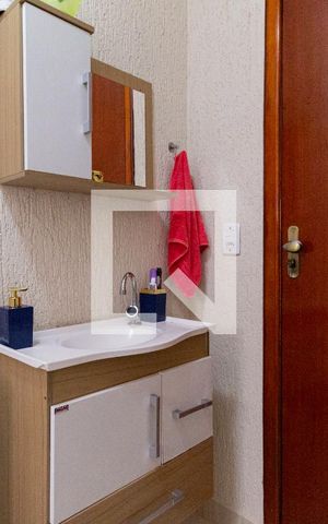Casa à venda com 169m², 3 quartos e 2 vagasBanheiro 1