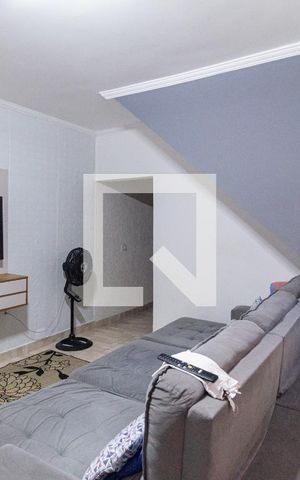 Casa à venda com 169m², 3 quartos e 2 vagasSala