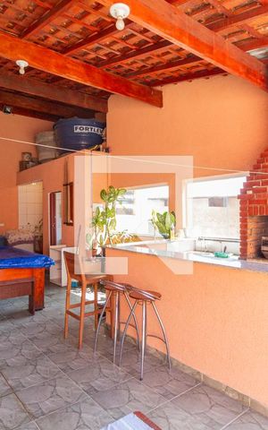 Casa à venda com 169m², 3 quartos e 2 vagasQuintal