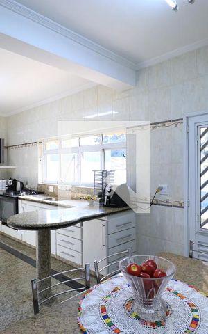 Casa à venda com 650m², 4 quartos e 5 vagasCozinha