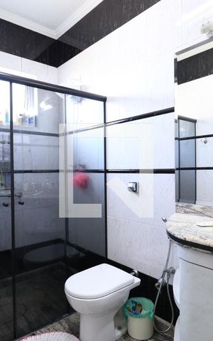 Casa à venda com 650m², 4 quartos e 5 vagasBanheiro 3