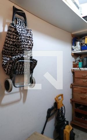 Casa à venda com 650m², 4 quartos e 5 vagasQuarto de Serviço