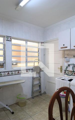 Casa à venda com 650m², 4 quartos e 5 vagasÁrea de Serviço